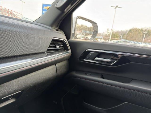 2025 Chevrolet Suburban RST