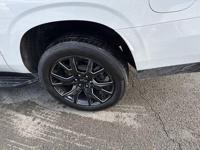 2025 Chevrolet Suburban RST