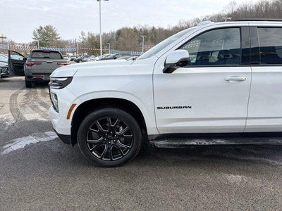 2025 Chevrolet Suburban RST
