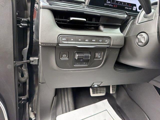 2022 Cadillac Escalade ESV Sport