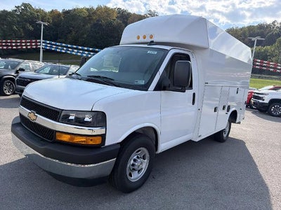 2026 Chevrolet Express Cutaway 3500 Base