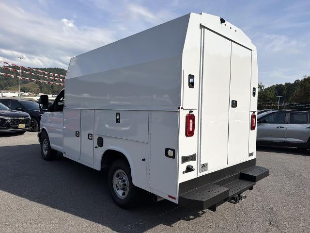 2026 Chevrolet Express Cutaway 3500 Base