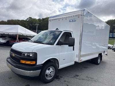 2025 Chevrolet Express Cutaway 3500 Base