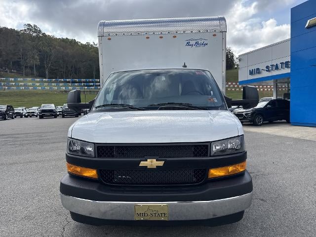 2025 Chevrolet Express Cutaway 3500 Base