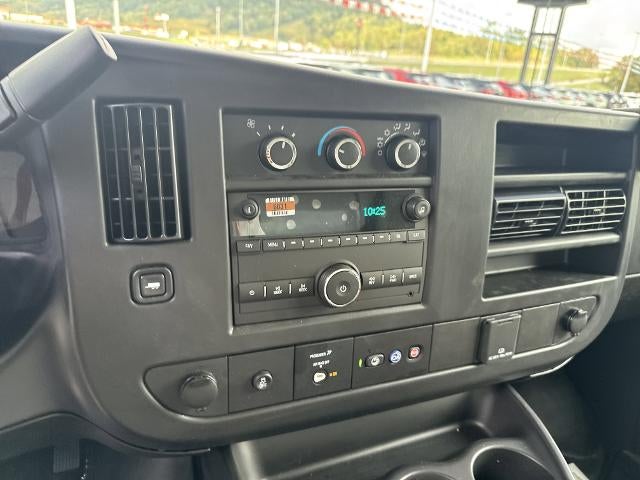 2025 Chevrolet Express Cutaway 3500 Base