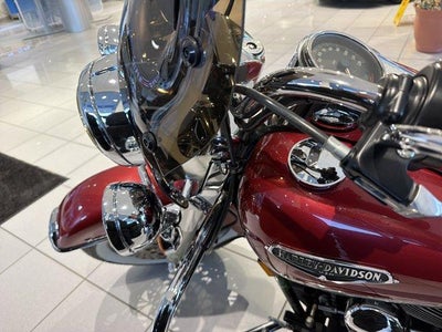 2006 HARLEY DAVIDSON ROAD KING Base