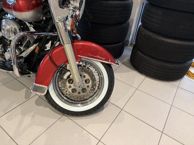 2006 HARLEY DAVIDSON ROAD KING Base