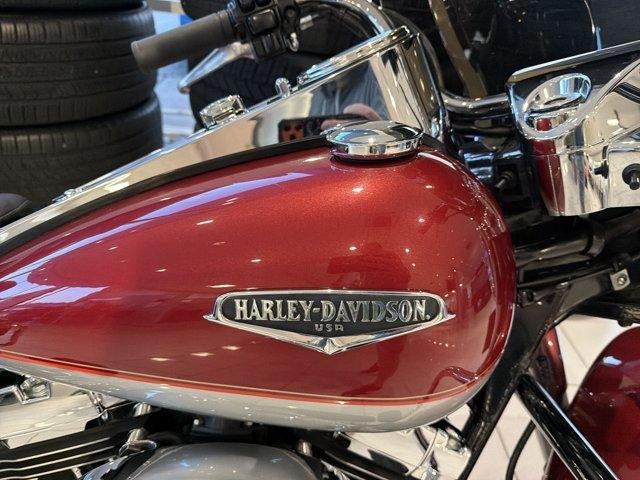2006 HARLEY DAVIDSON ROAD KING Base
