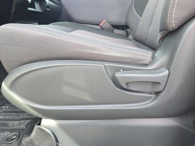 2023 Nissan Titan SV