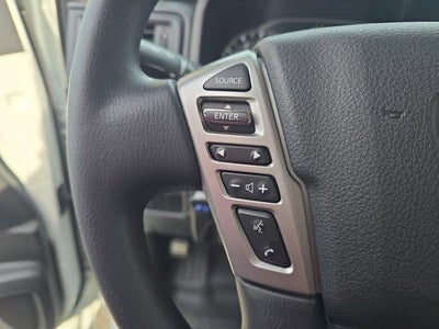 2023 Nissan Titan SV