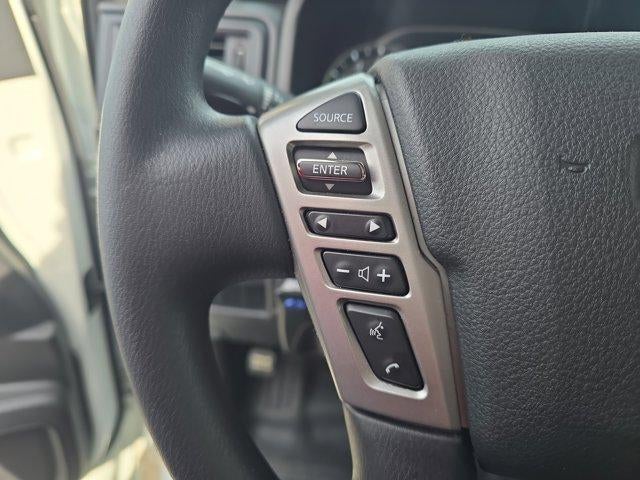 2023 Nissan Titan SV