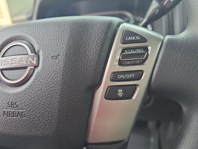 2023 Nissan Titan SV