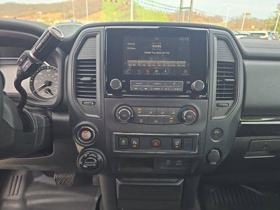 2023 Nissan Titan SV