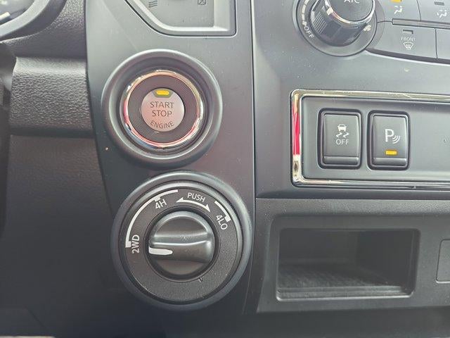 2023 Nissan Titan SV