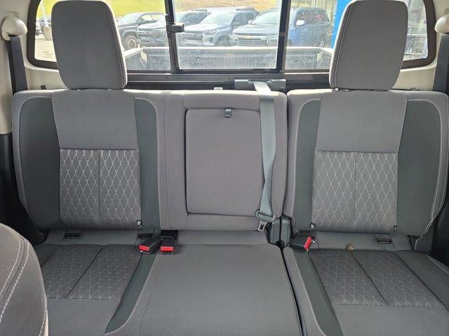 2023 Nissan Titan SV