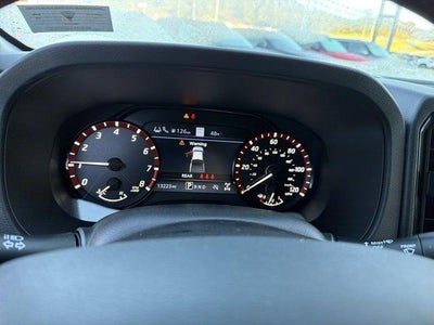 2025 Nissan Frontier Crew Cab Long Bed PRO-4X 4x4
