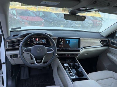 2024 Volkswagen Atlas 2.0T SE w/Technology
