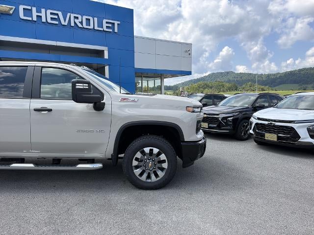 2026 Chevrolet Silverado 2500 HD Custom - Photo 2