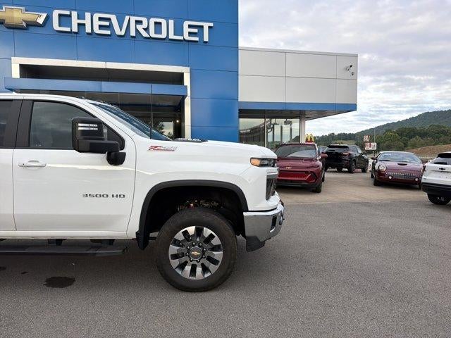 2025 Chevrolet Silverado 3500 HD LT