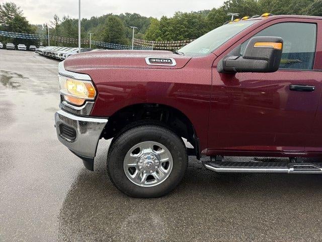2024 RAM 3500 Tradesman Crew Cab 4x4 6'4" Box