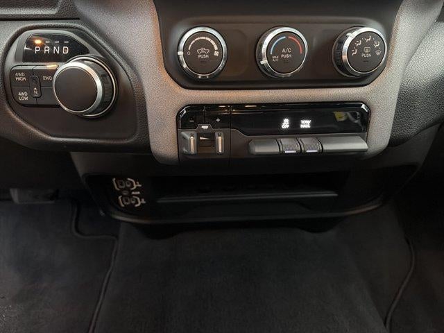 2024 RAM 3500 Tradesman Crew Cab 4x4 6'4" Box