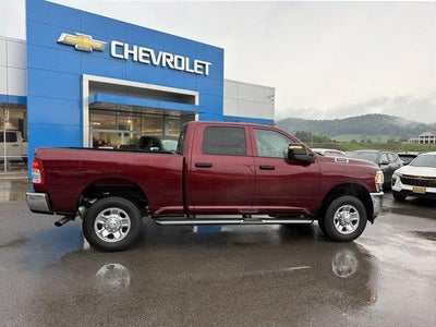 2024 RAM 3500 Tradesman Crew Cab 4x4 6'4" Box