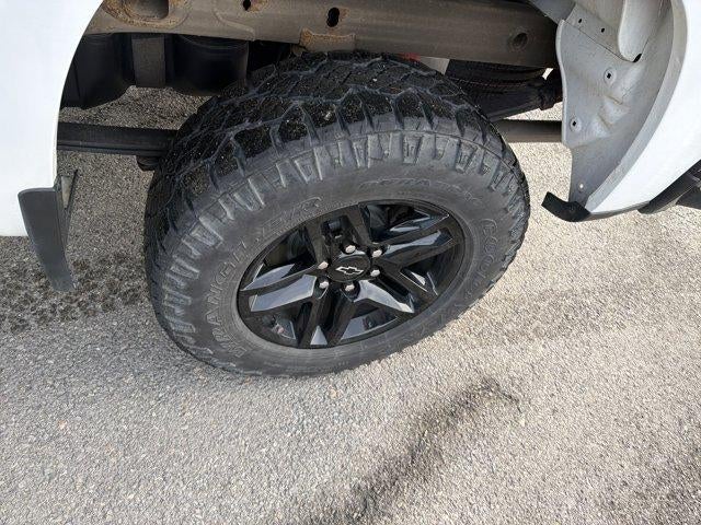 2022 Chevrolet Silverado 1500 Custom Trail Boss