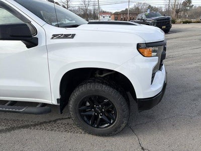 2022 Chevrolet Silverado 1500 Custom Trail Boss