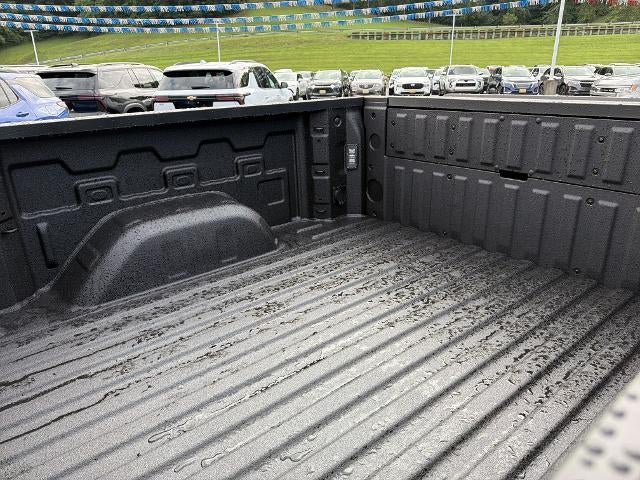 2026 Chevrolet Silverado 1500 ZR2 - Photo 12