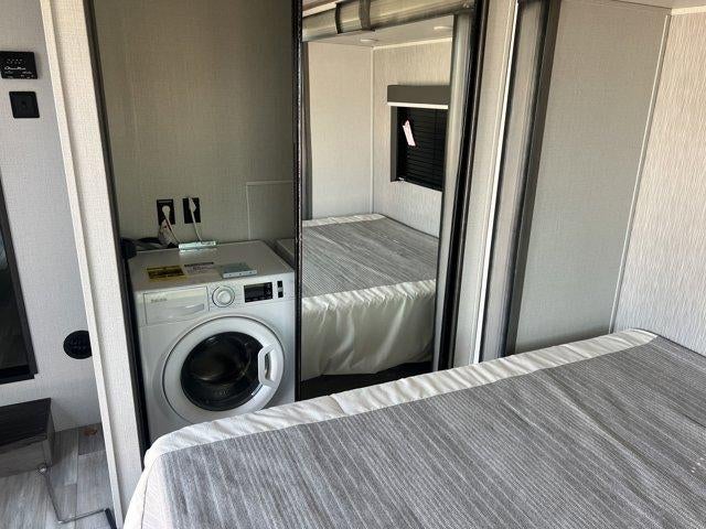 2024 KEYSTONE 39FLFT WHITE