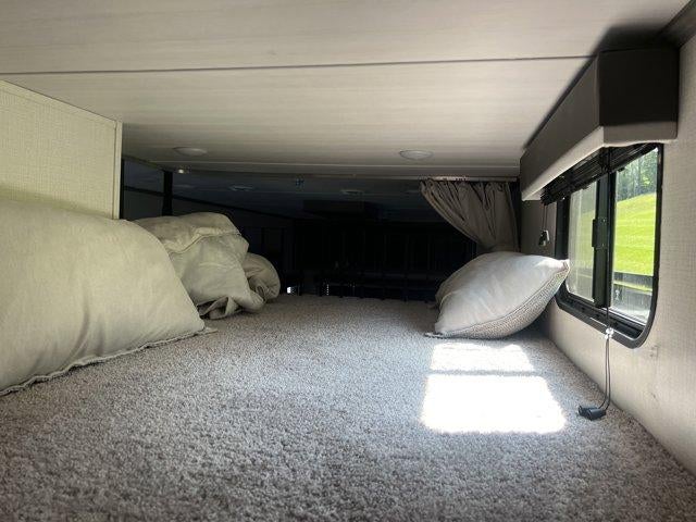 2024 KEYSTONE 39FLFT WHITE