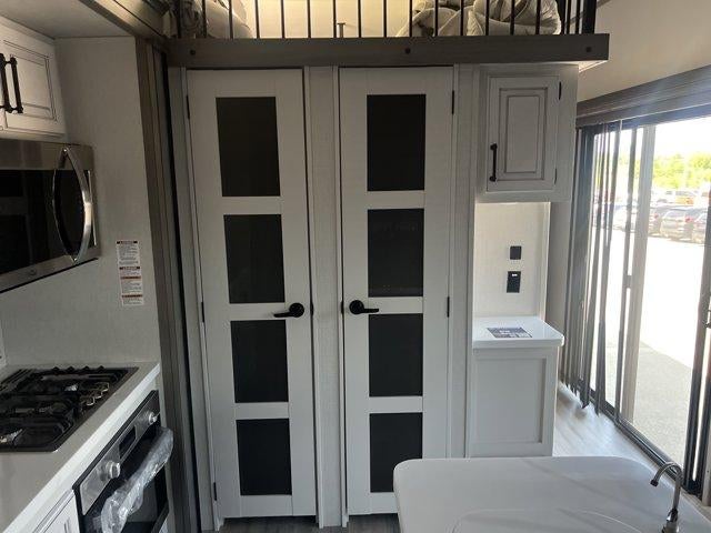 2024 KEYSTONE 39FLFT WHITE