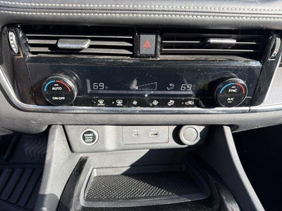 2022 Nissan Rogue SV Intelligent AWD