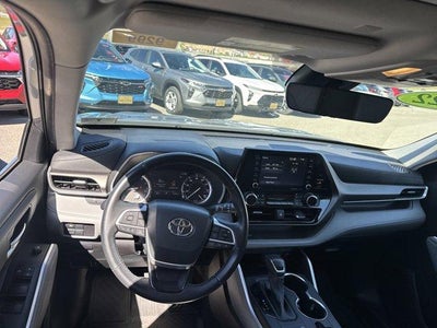 2022 Toyota Highlander XLE