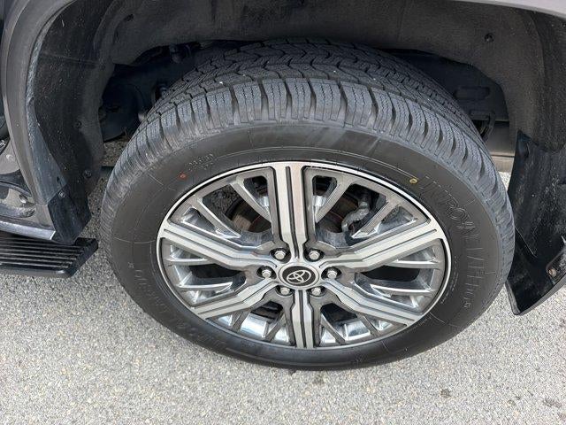 2023 Toyota Sequoia SR5