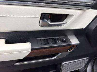 2023 Toyota Sequoia SR5