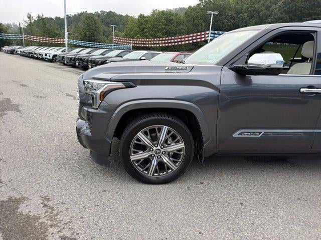 2023 Toyota Sequoia SR5