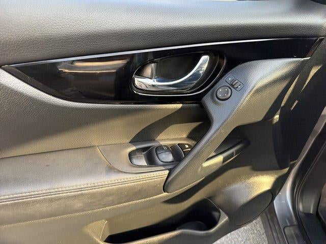 2022 Nissan Rogue Sport SL AWD Xtronic CVT