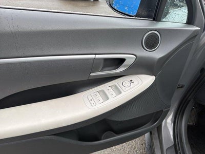 2023 Hyundai Sonata SE