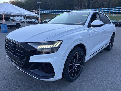 2023 Audi Q8 Premium Plus