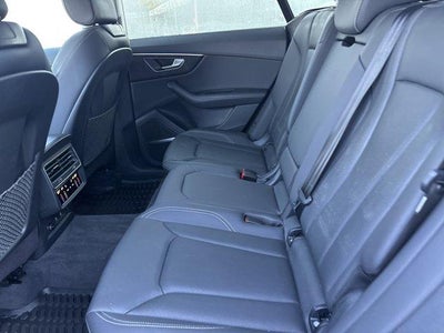 2023 Audi Q8 Premium Plus