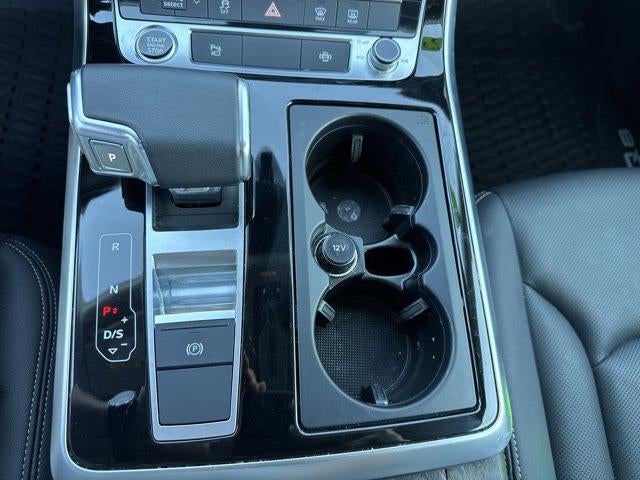 2023 Audi Q8 Premium Plus