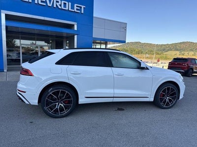 2023 Audi Q8 Premium Plus