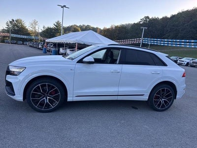 2023 Audi Q8 Premium Plus