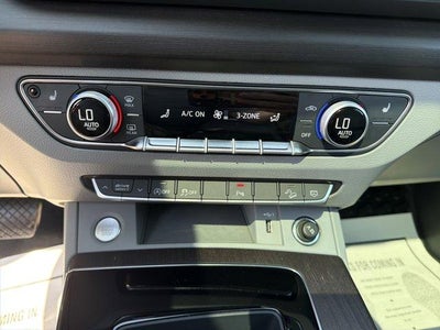 2023 Audi Q5 S line Premium